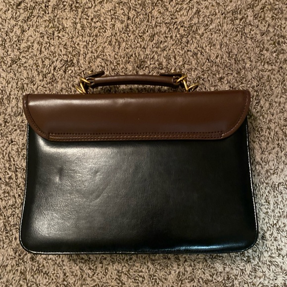 Adriana Vintage Two-Tone Leather Envelope Portfolio Handbag - Picture 5 of 10